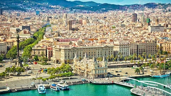 Barcelona: When to Visit for the Ultimate Experience